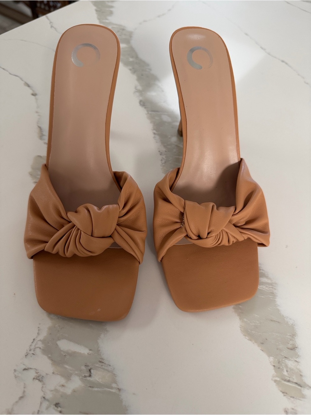Women’s Knot-Front Slide Heels in Tan